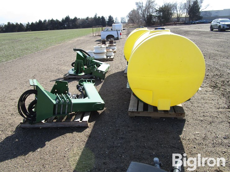 john-deere-8335r-image-4