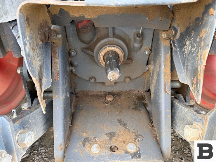 2014-kubota-m8540hd-image-18