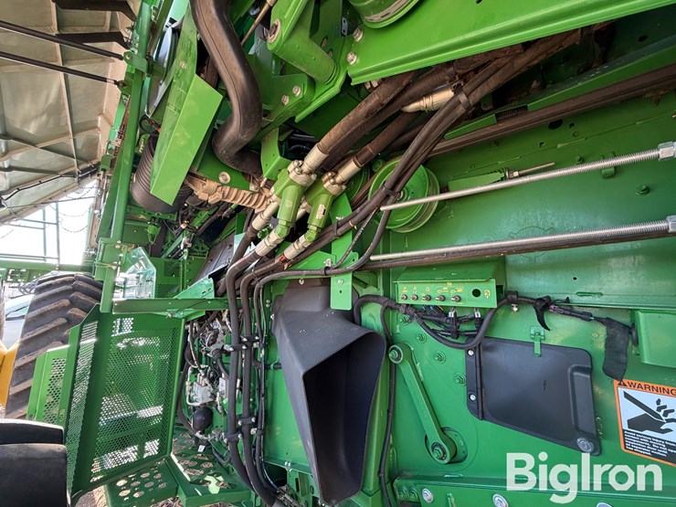 2021-john-deere-s770-image-10