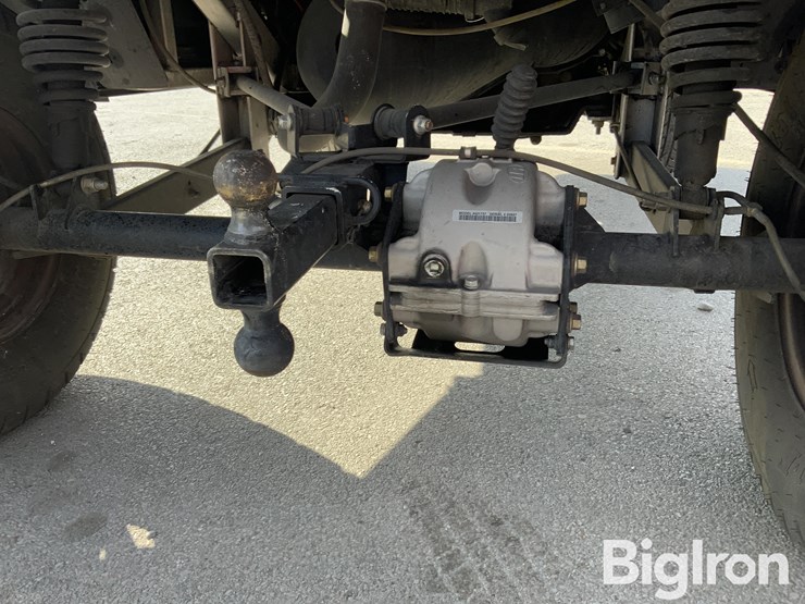 2013-massey-ferguson-730-image-13