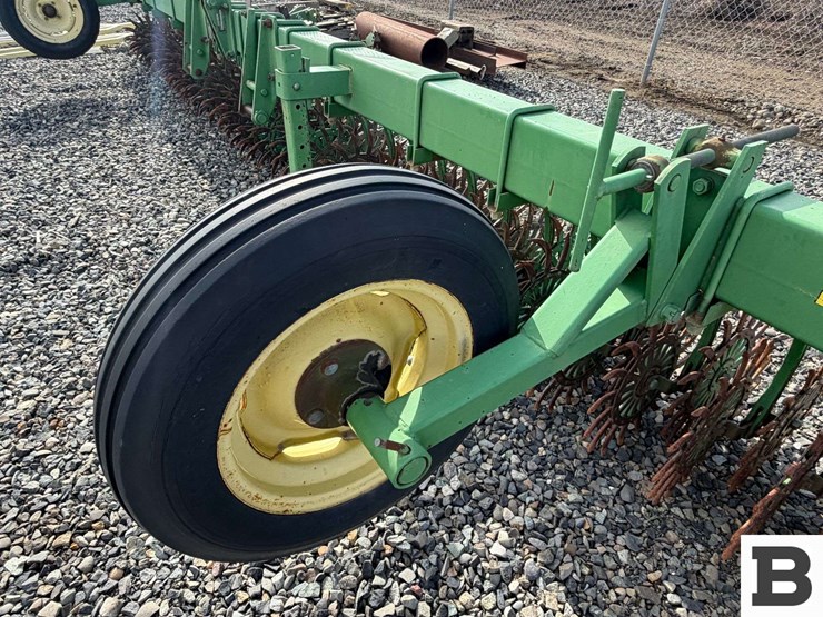 john-deere-400-image-9