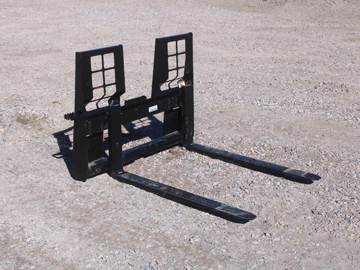 #2048-•-hd-skid-steer-attach-pallet-forks-image-6