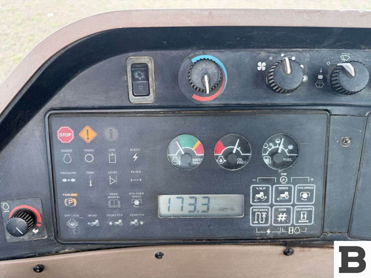 1995-john-deere-8300-image-88