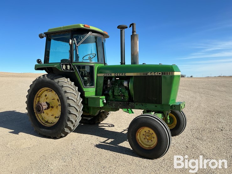 1979-john-deere-4440-image-3