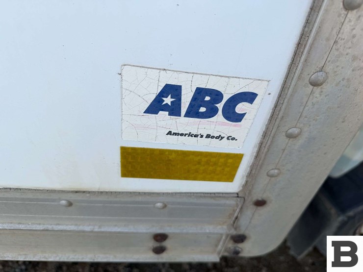 2005-isuzu-npr-image-24