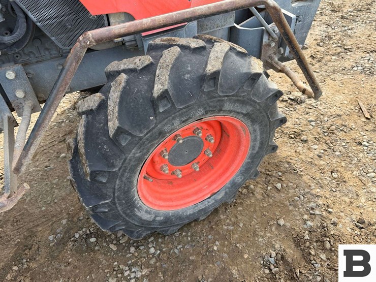 2014-kubota-m8540hd-image-21