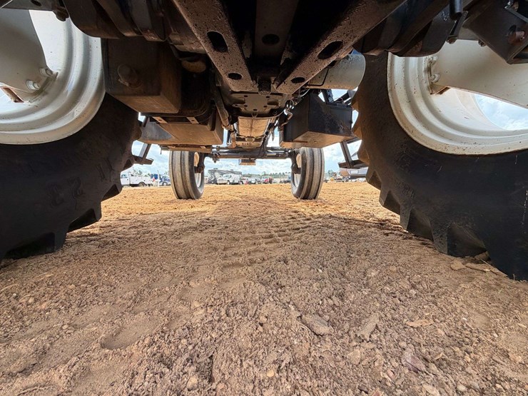 1998-new-holland-ts100-image-8