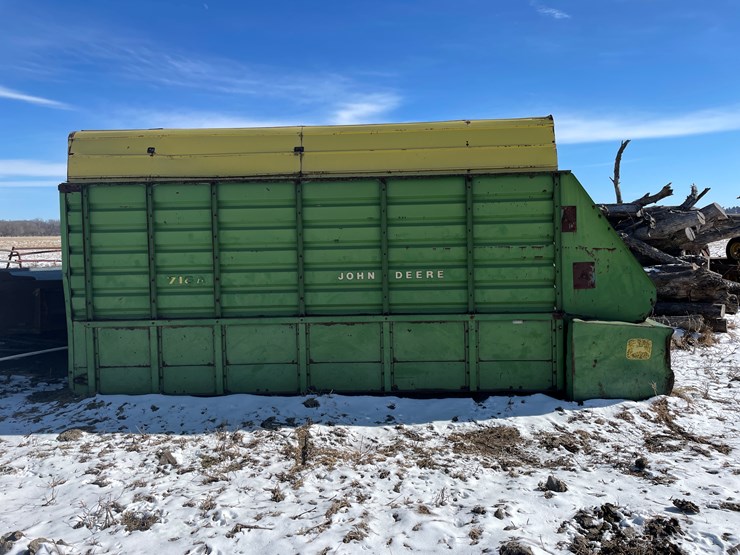 john-deere-716a-image-4