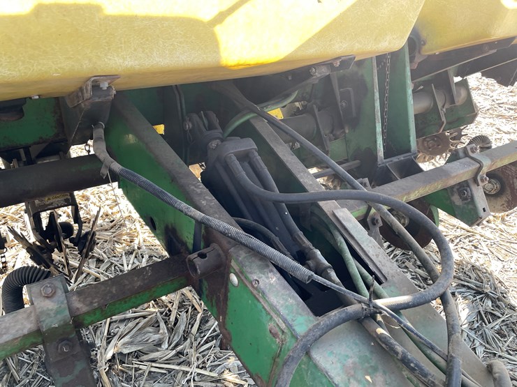john-deere-7000-image-30