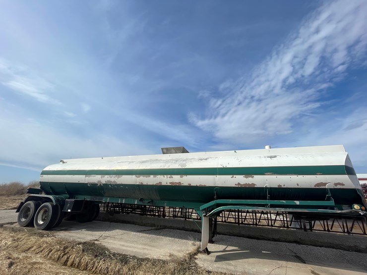 1978-fruehauf-tanker-image-2