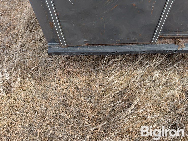 1999-titan-trailer-image-18