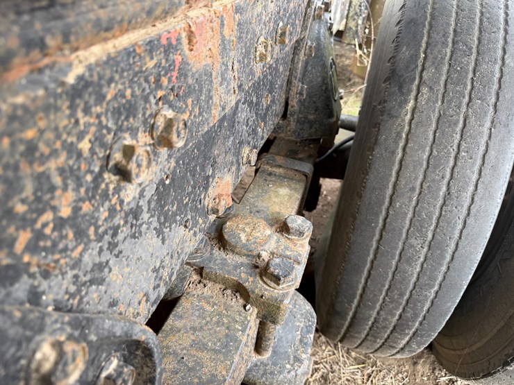 #41247-•-inop-1978-international-f-2275-daycab-truck-image-16