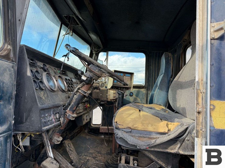 1986-kenworth-t600a-image-54