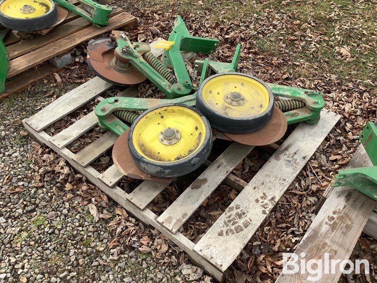 john-deere-1775-image-8