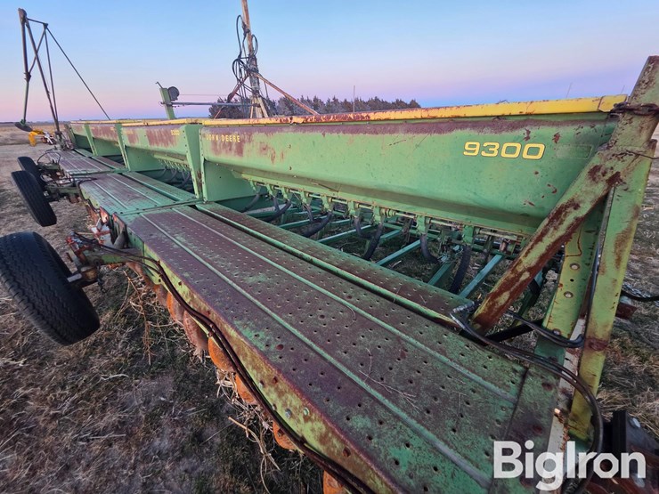 john-deere-9300-image-16
