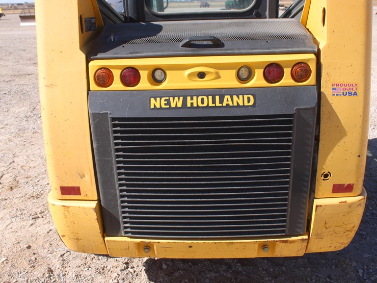 2021-new-holland-c327-image-33