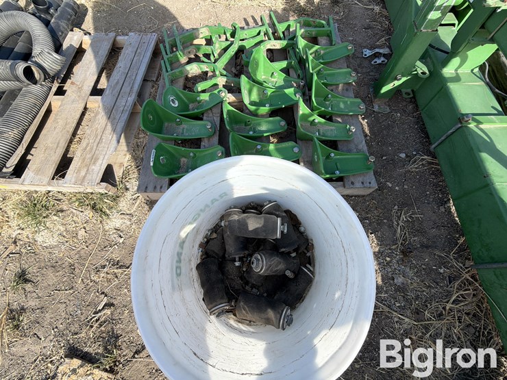 john-deere-12-image-7