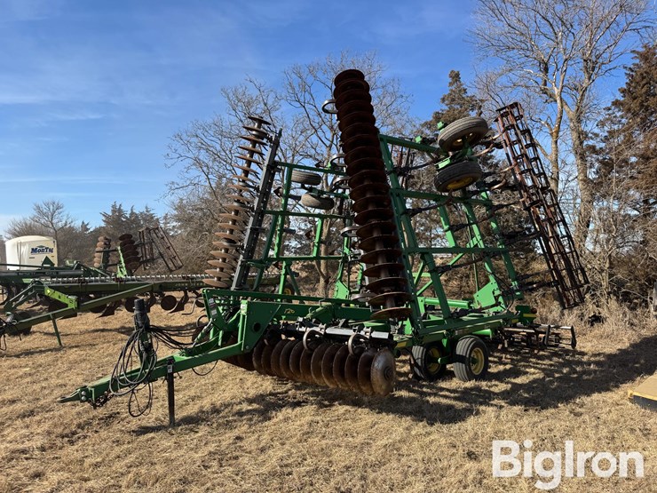 john-deere-726-image-1