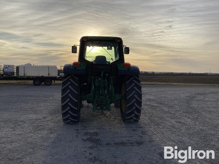 2013-john-deere-6140m-image-9