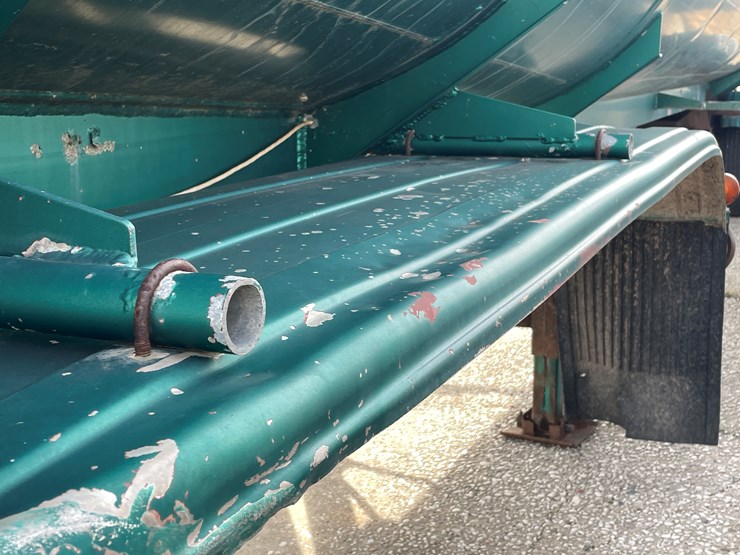 1978-fruehauf-tanker-image-48