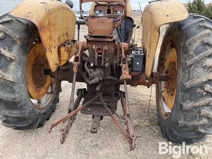 1964-minneapolis-moline-m602-image-9