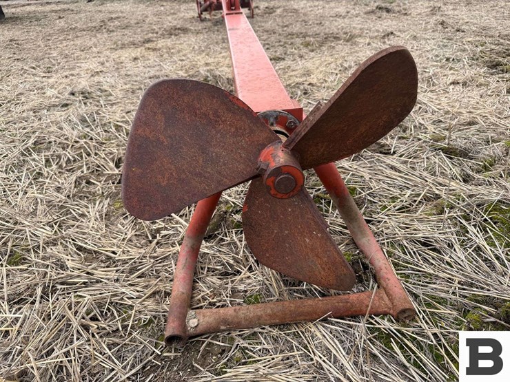 hesston-1505-image-11