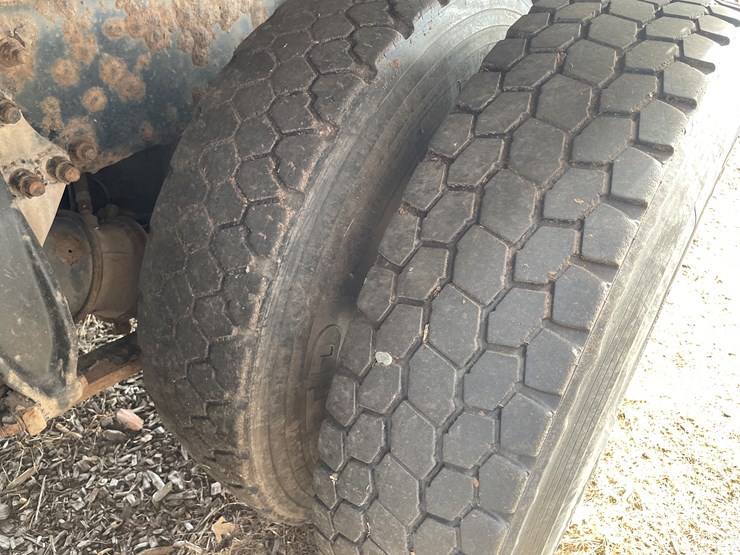 #1005-•-2003-sterling-log-truck-(has-wi-title)-(grantsburg,-wi)-image-60