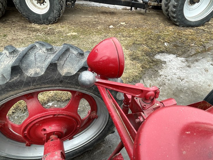#3206-•-farmall-h-tractor-image-39