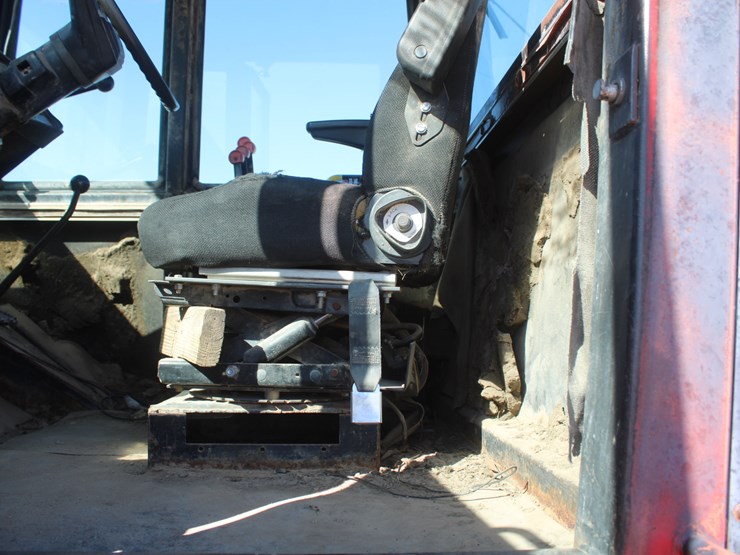 1980-versatile-875-image-85