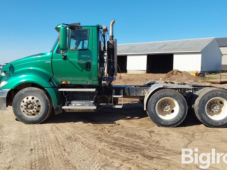 2011-international-prostar-image-8