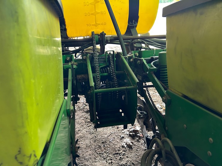 john-deere-1750-image-8