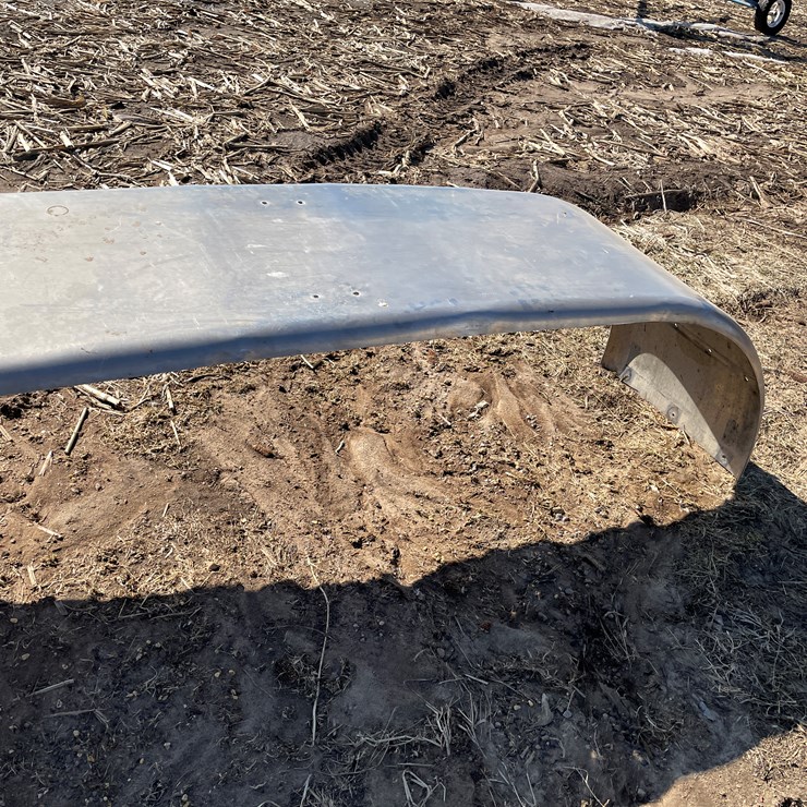 #7412 • Aluminum Fender (Bloomer, WI)