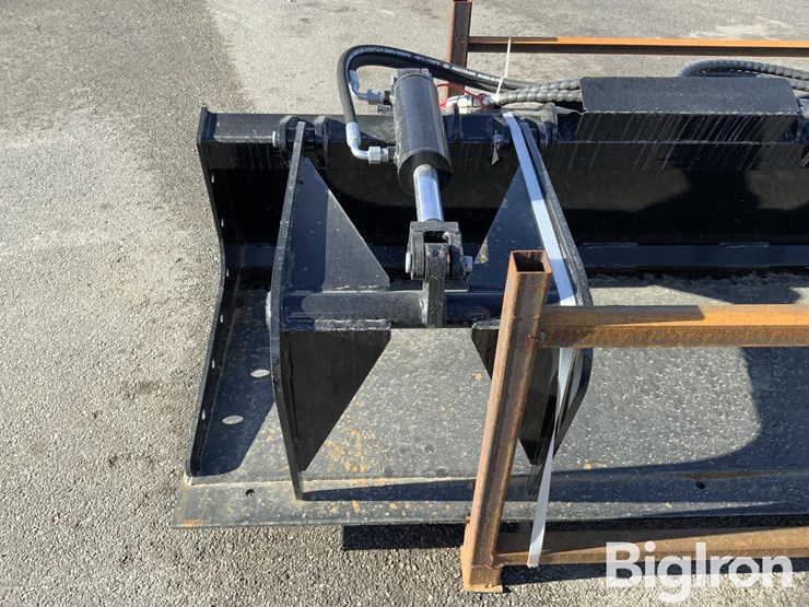 2025-massey-ferguson-730-image-19