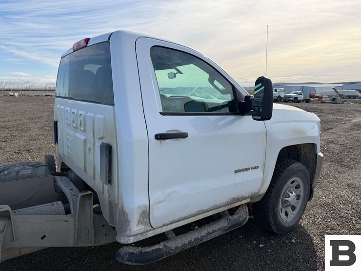 2018-chevrolet-silverado-3500-image-20