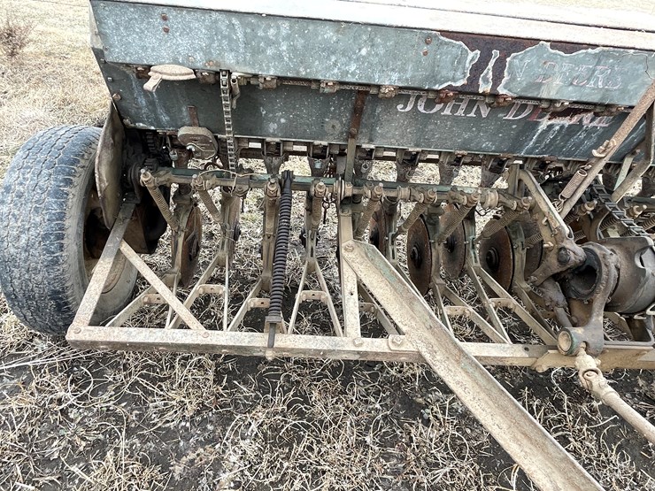 john-deere-10-image-26