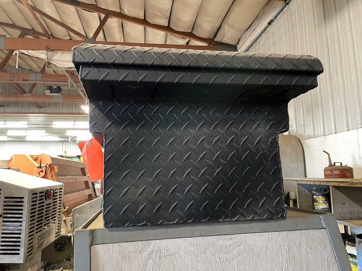 #12177-•-truck-tool-box-(denmark,-wi)-image-2