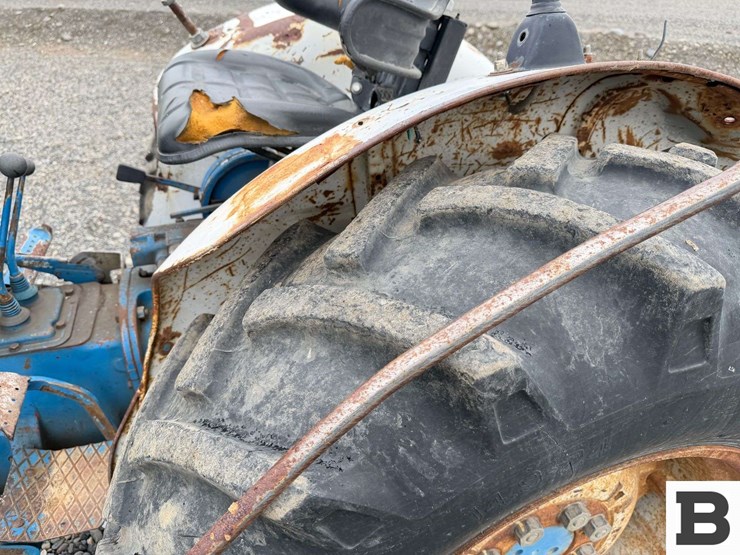 1989-ford-4610-image-24