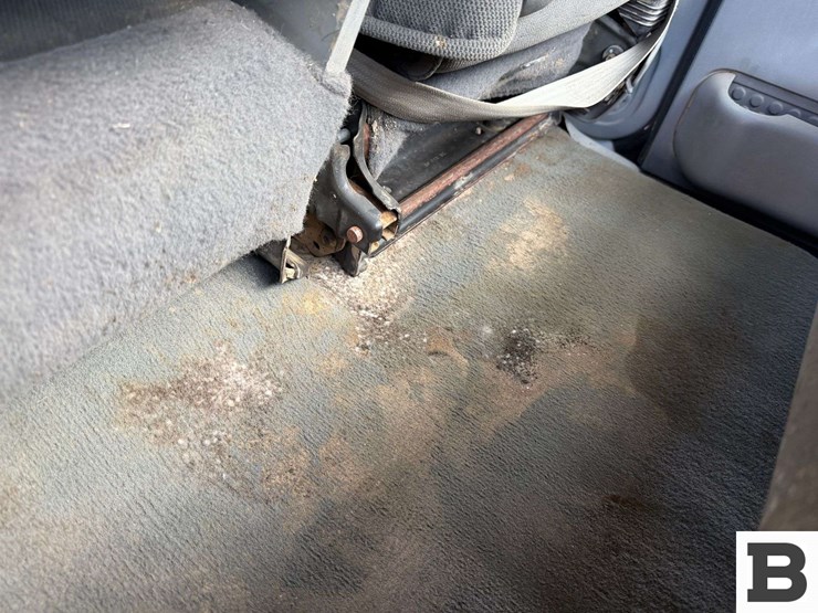 2002-ford-f250-image-38