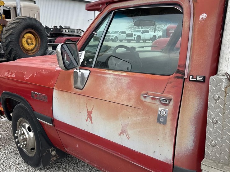 1992-dodge-350-image-11