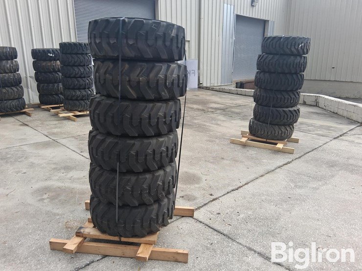 extremelift-10-16.5-tires-&-rims-image-4