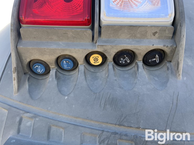 2011-fendt-822-vario-image-12