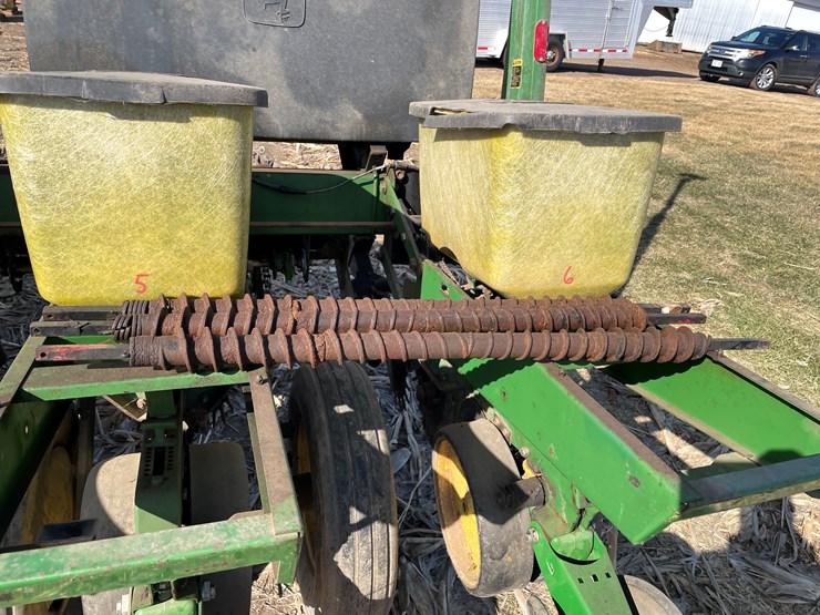 john-deere-7000-image-43