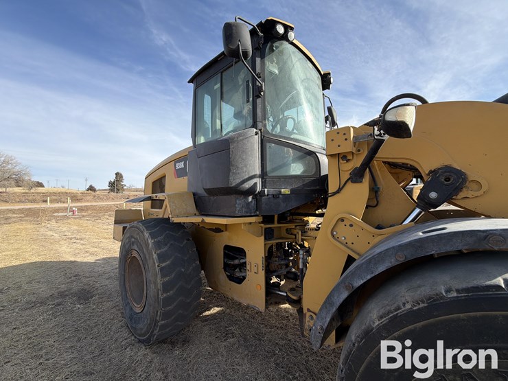 2015-caterpillar-938k-image-10