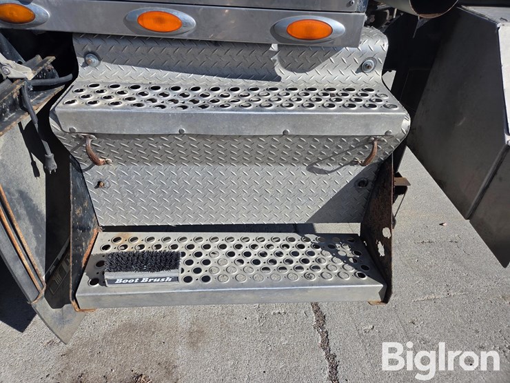 2002-kenworth-t800-image-9