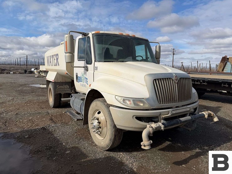 2003-international-durastar-4300-image-4