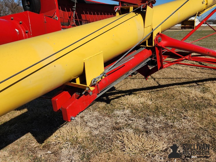westfield-mk130-61-plus-13"x61'-swing-away-auger-image-18