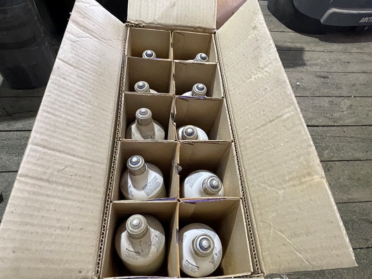 #7222-•-(3)-boxes-of-panasonic-light-capsules-image-10