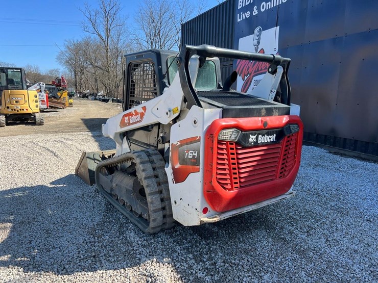 2022-bobcat-t64-image-4