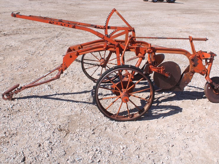 #2041-•-case-2-bottom-plow-image-5