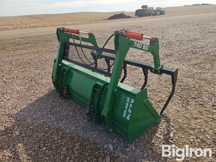 2023-john-deere-740-image-5